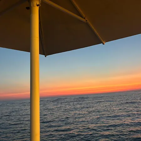 Lydia's Place By The Appartamento *