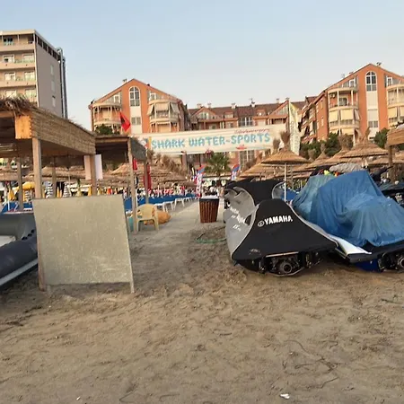 Lydia's Place By The Appartement Golem (Tirana)